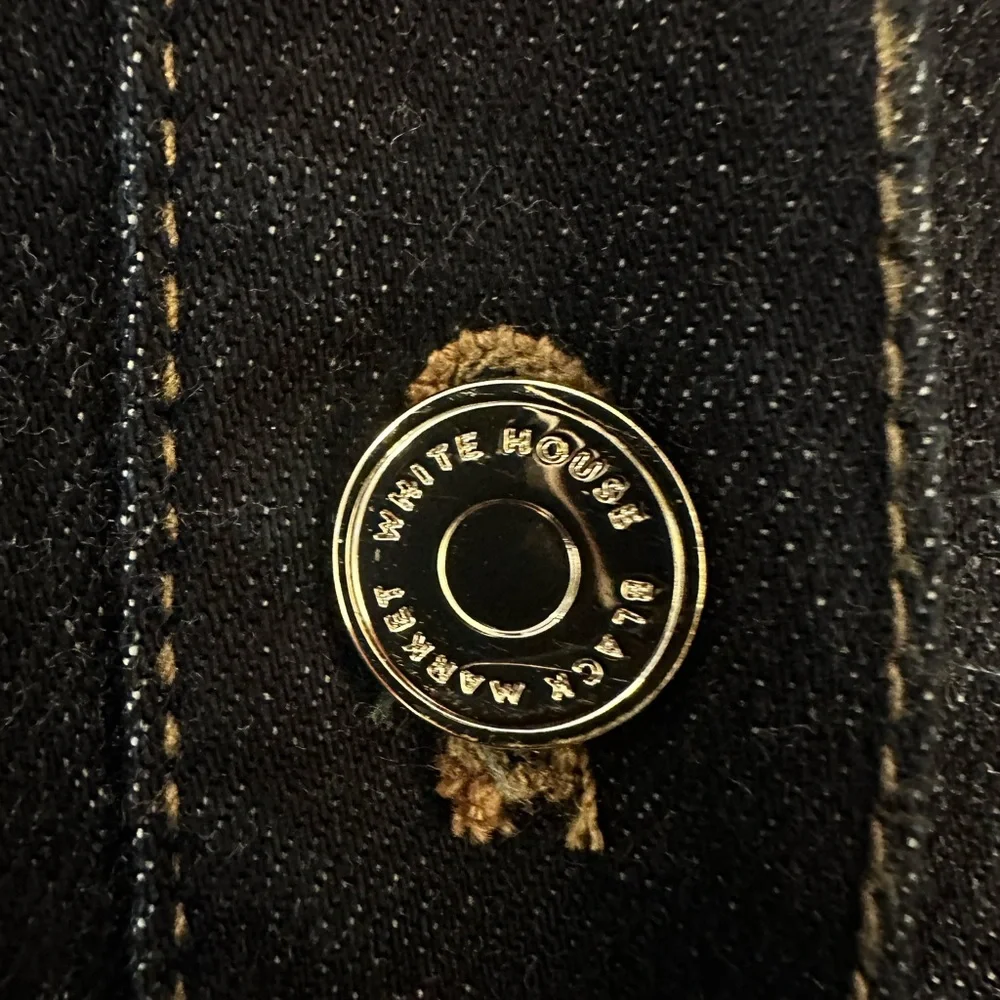 White House Black Market Dark Denim Dress - Picture 5 of 8